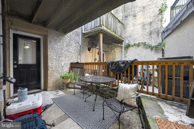 433 POPLAR ST, Philadelphia, PA 19123