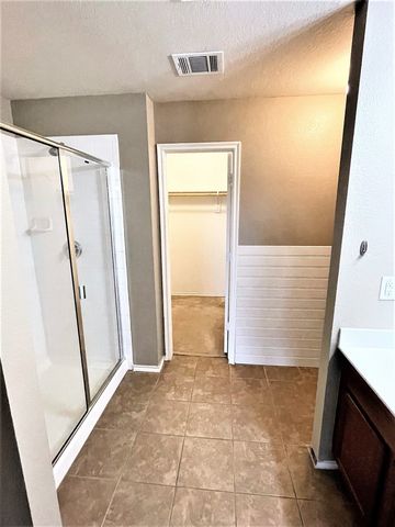 208 Dye Drive, Royse City, TX 75189