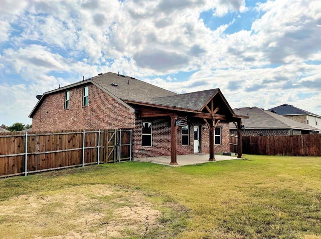 208 Dye Drive, Royse City, TX 75189