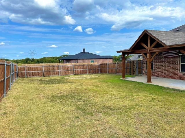 208 Dye Drive, Royse City, TX 75189