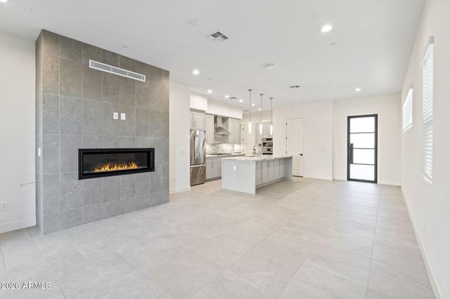 1 Easy Street Unit 11, Carefree, AZ 85377