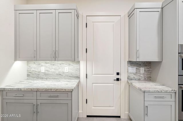 1 Easy Street Unit 11, Carefree, AZ 85377