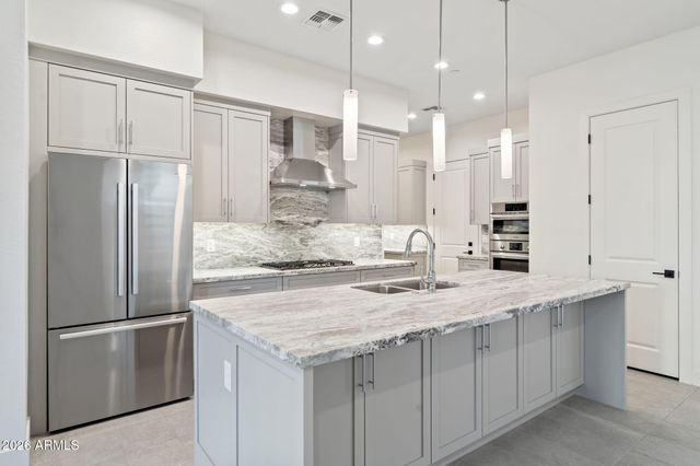 1 Easy Street Unit 11, Carefree, AZ 85377