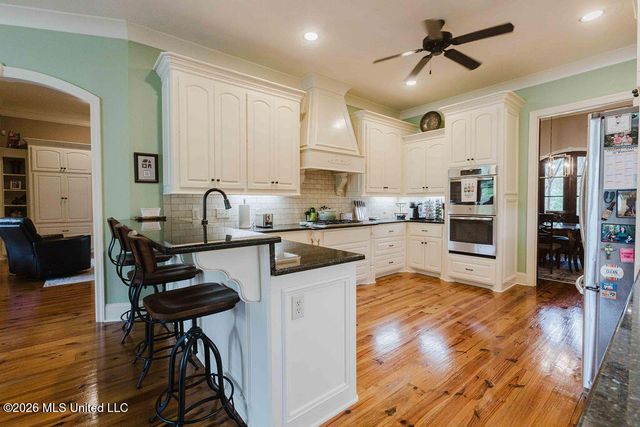 255 Forest Lake Drive, Madison, MS 39110