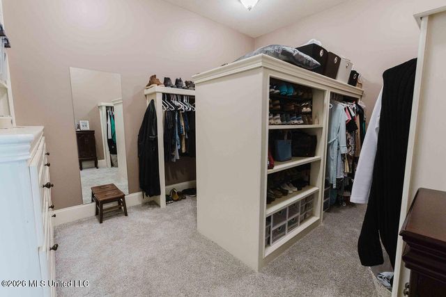 255 Forest Lake Drive, Madison, MS 39110