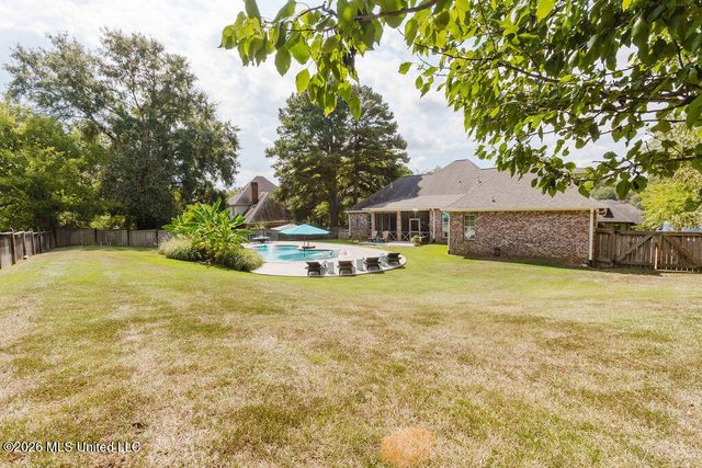255 Forest Lake Drive, Madison, MS 39110