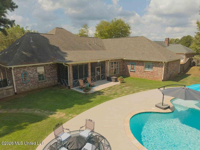 255 Forest Lake Drive, Madison, MS 39110
