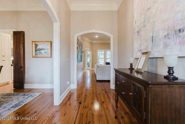 255 Forest Lake Drive, Madison, MS 39110