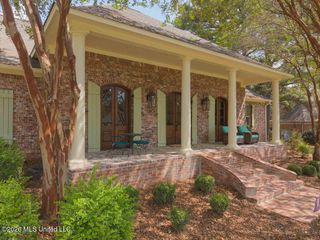 255 Forest Lake Drive, Madison, MS 39110