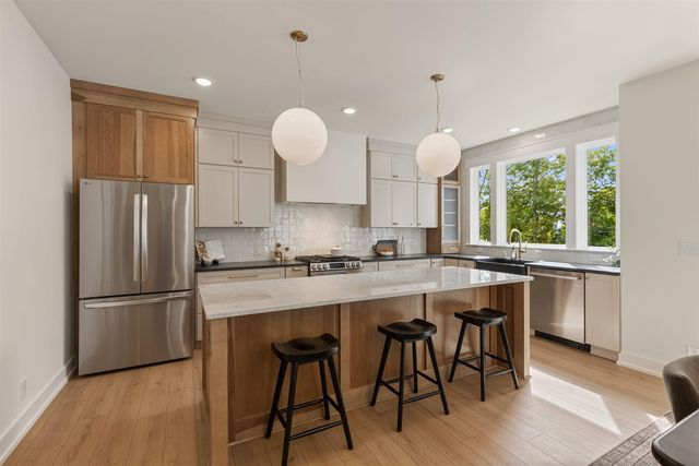 1934 Creekside Drive, Byron Center, MI 49315
