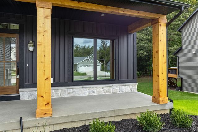 1934 Creekside Drive, Byron Center, MI 49315