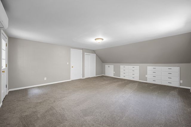 40 Porter St, Granby, MA 01033