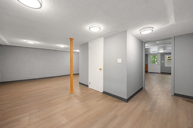 40 Porter St, Granby, MA 01033