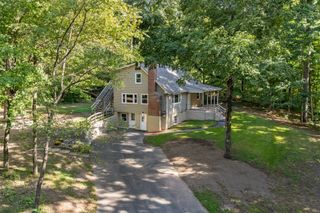 40 Porter St, Granby, MA 01033