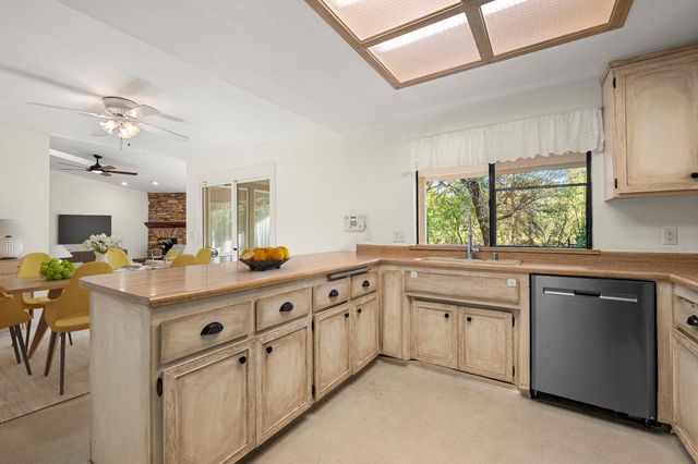 3048 Merrywood Cir, Cameron Park, CA 95682