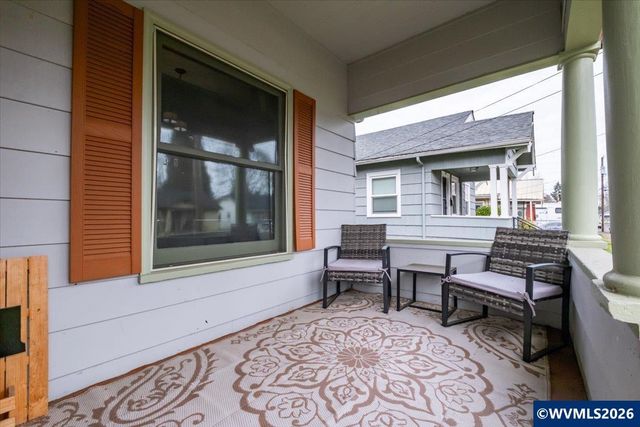 651 20th St NE, Salem, OR 97301