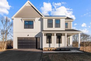 22 Summertime Circle, Stonington, CT 06379