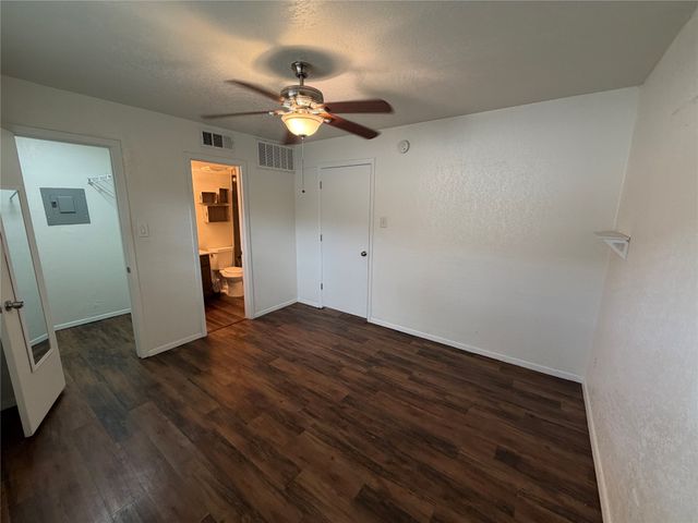 3914 Bowser Avenue 205, Dallas, TX 75219