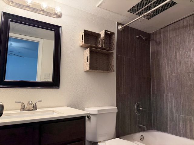 3914 Bowser Avenue 205, Dallas, TX 75219