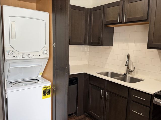 3914 Bowser Avenue 205, Dallas, TX 75219