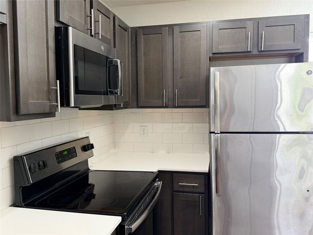 3914 Bowser Avenue 205, Dallas, TX 75219