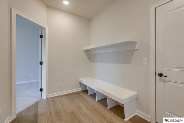 12405 Fenwick Street, Papillion, NE 68046