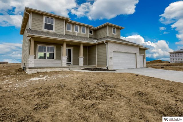 12405 Fenwick Street, Papillion, NE 68046