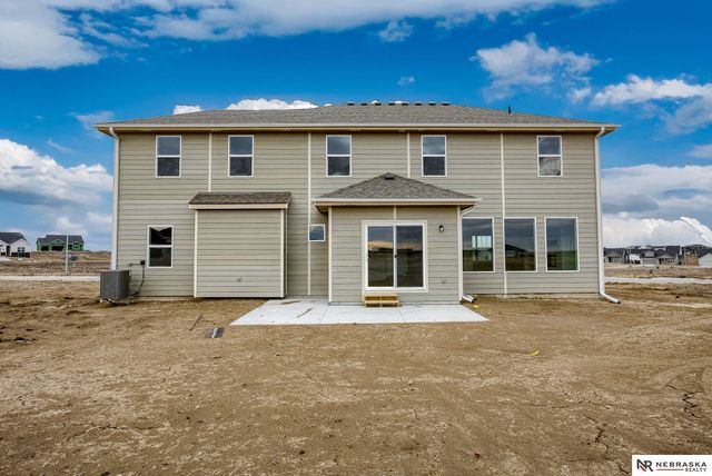 12405 Fenwick Street, Papillion, NE 68046