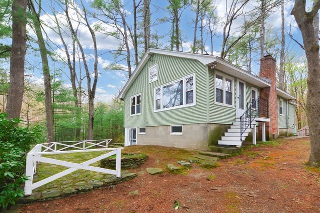 30 Sunset Lane, Lunenburg, MA 01462