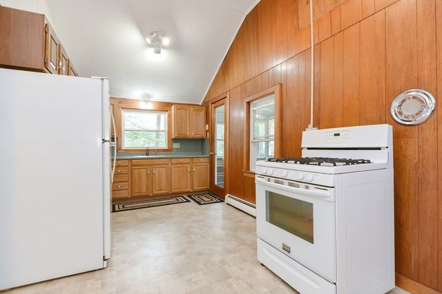 30 Sunset Lane, Lunenburg, MA 01462