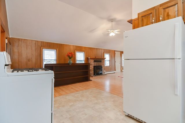 30 Sunset Lane, Lunenburg, MA 01462
