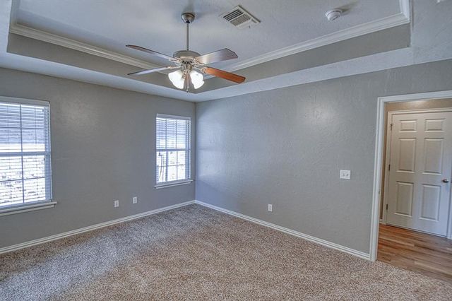925 Eagle Cliff Drive, Norman, OK 73072