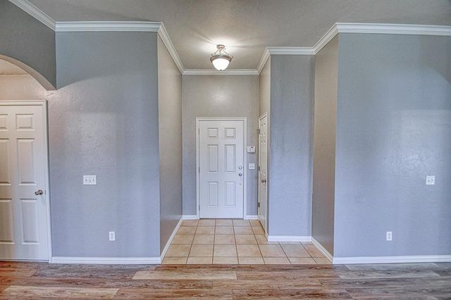 925 Eagle Cliff Drive, Norman, OK 73072