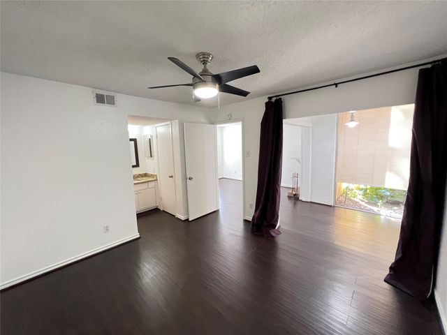 4044 Buena Vista Street 103, Dallas, TX 75204