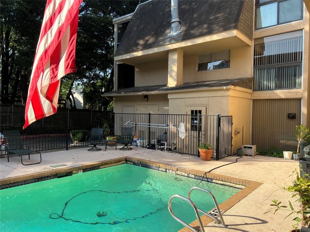 4044 Buena Vista Street 103, Dallas, TX 75204