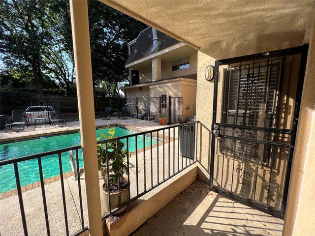 4044 Buena Vista Street 103, Dallas, TX 75204