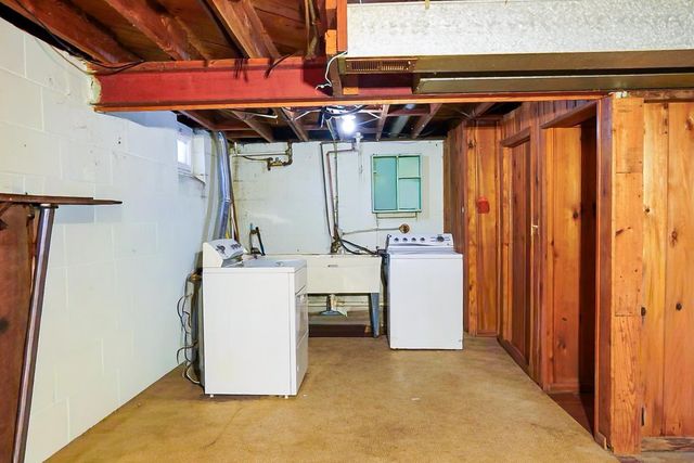 2201 54th Avenue N, Brooklyn Center, MN 55430