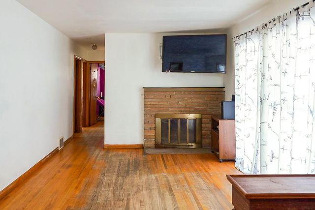 2201 54th Avenue N, Brooklyn Center, MN 55430