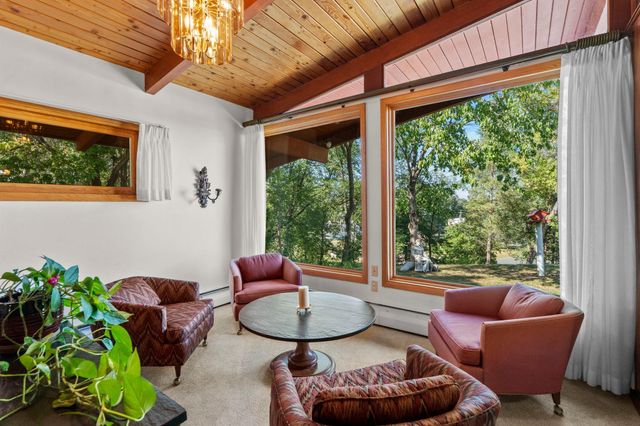 2439 Hauer Trail, Shakopee, MN 55379