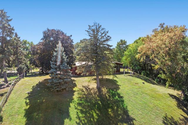 2439 Hauer Trail, Shakopee, MN 55379