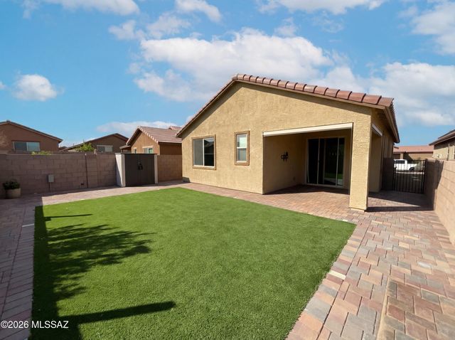 10647 W Goulding Drive, Marana, AZ 85653