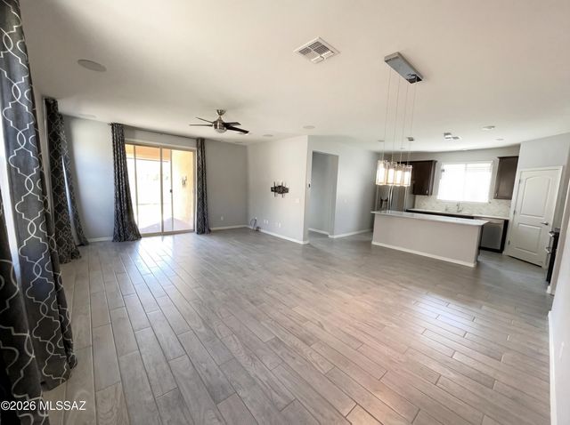 10647 W Goulding Drive, Marana, AZ 85653