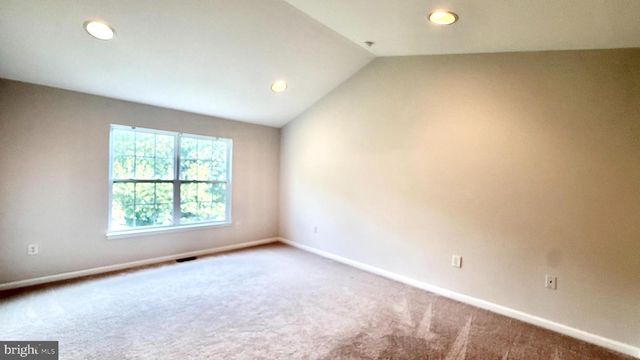 40 TRUMAN AVE, Princeton, NJ 08540