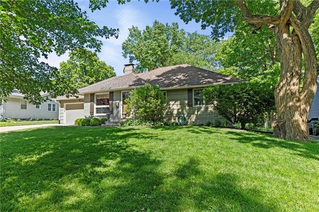 7729 Windsor Street, Prairie Village, KS 66208