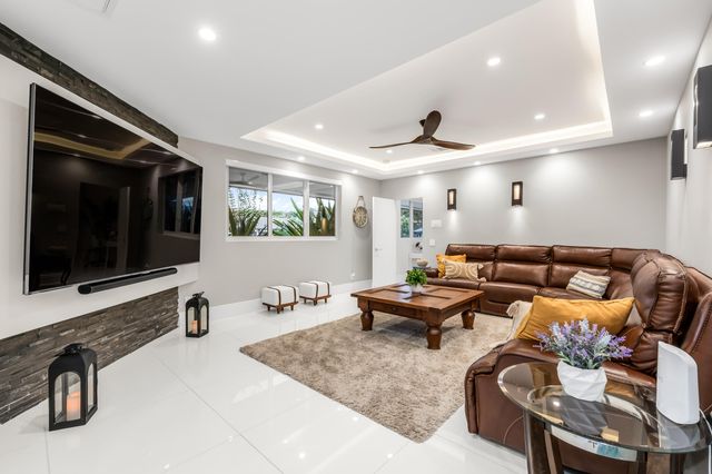 3521 Glenwood Court, Delray Beach, FL 33445