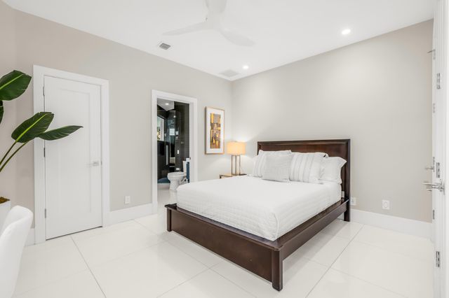 3521 Glenwood Court, Delray Beach, FL 33445