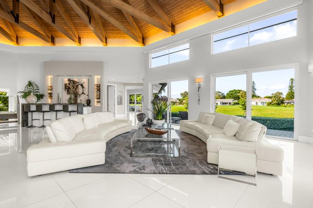 3521 Glenwood Court, Delray Beach, FL 33445