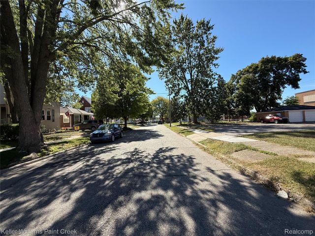 1114 1st Street, Wyandotte, MI 48192