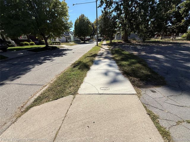 1114 1st Street, Wyandotte, MI 48192