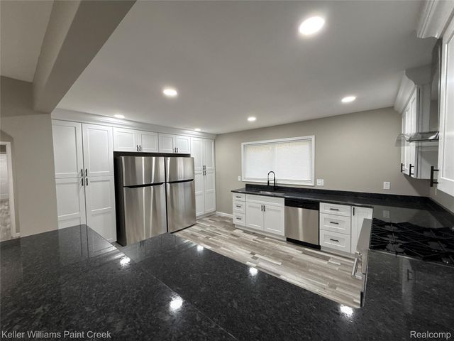 1114 1st Street, Wyandotte, MI 48192